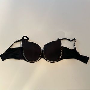 Cacique bra. Size: 38DDD